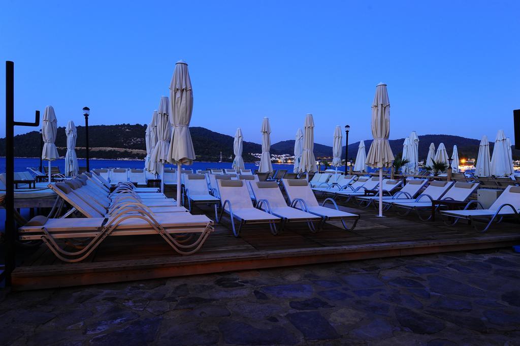Maritim Hotel ゴルトゥルブク エクステリア 写真